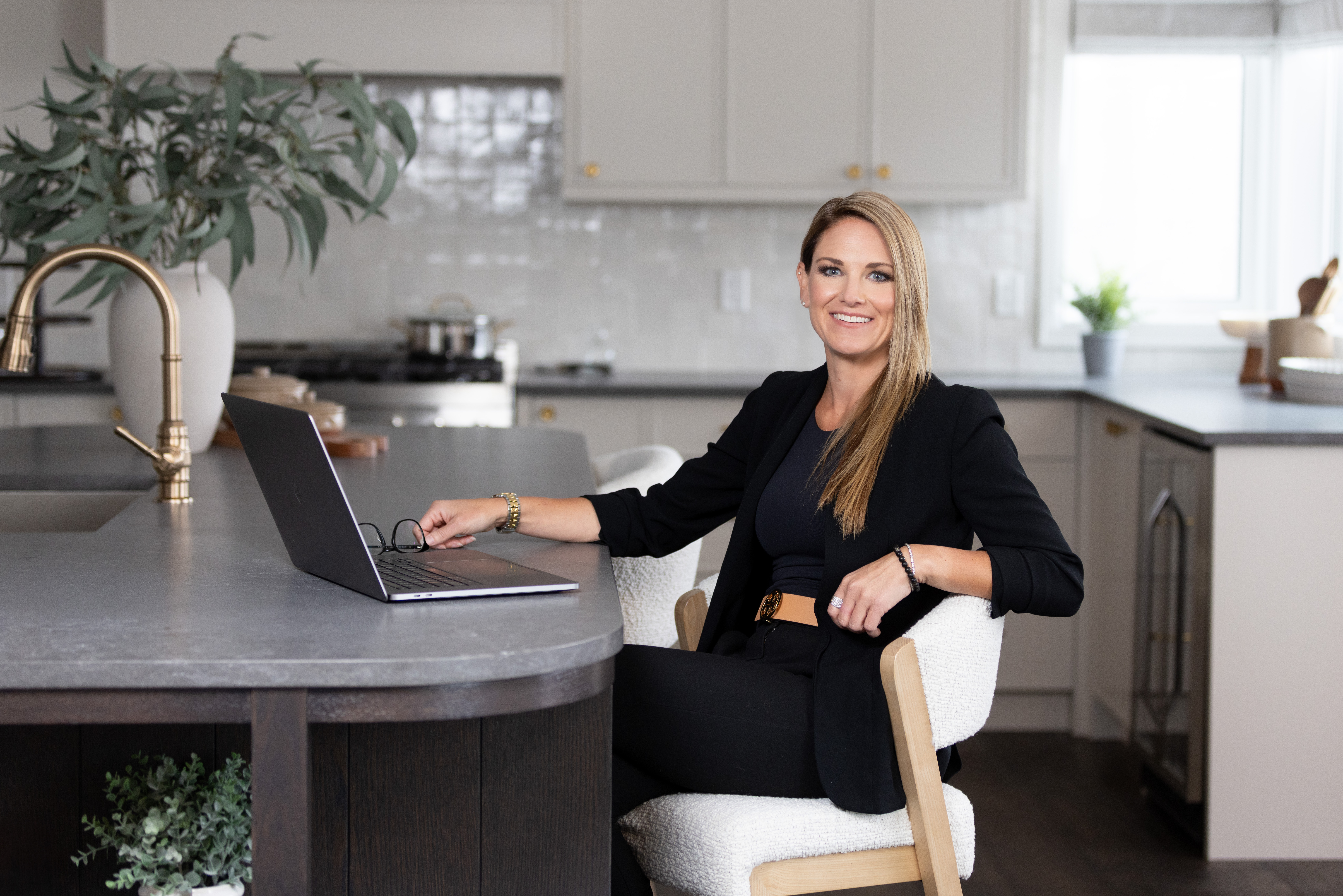 Erin Reeves | Top-rated Calgary REALTOR® and Southeast Calgary Agent